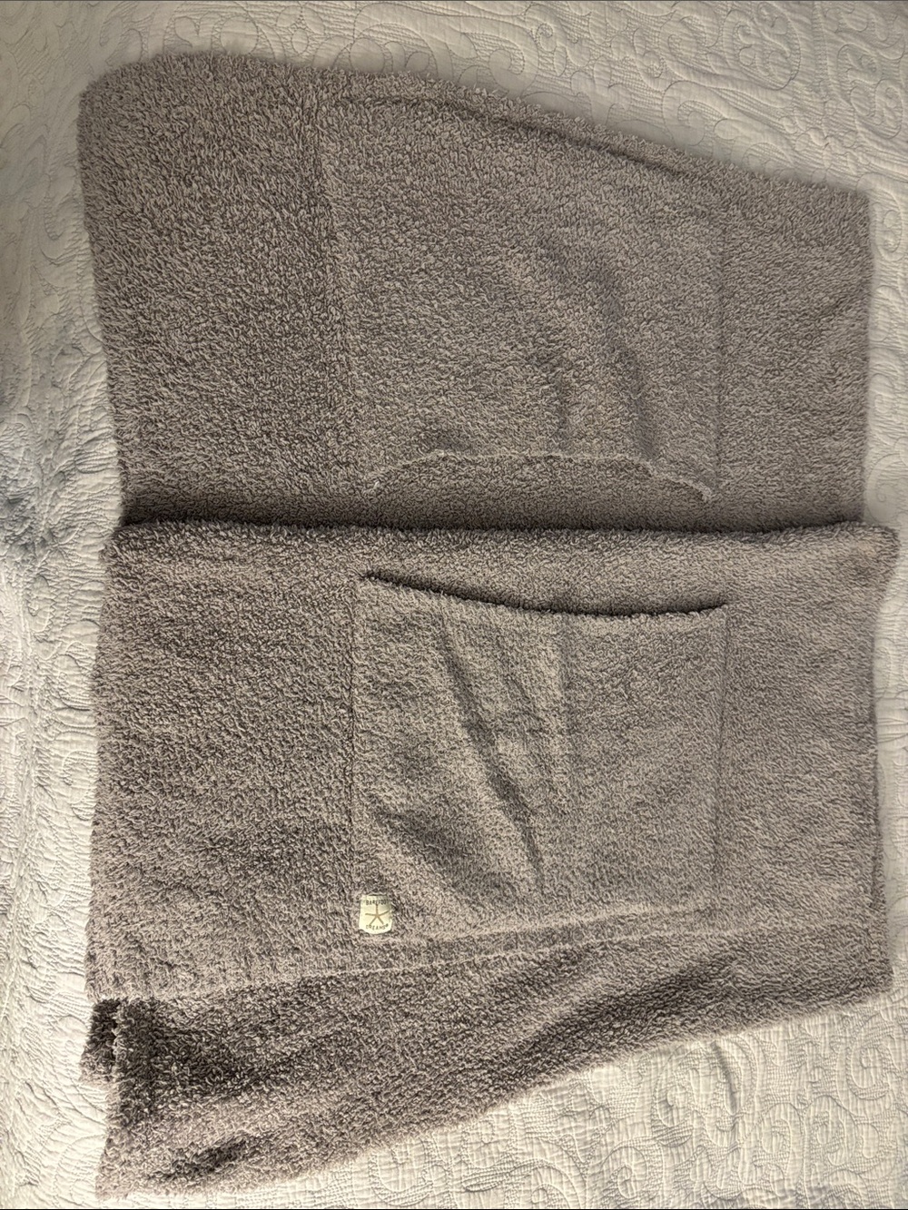 Barefoot Dreams Cozy Body Wrap in gray with pockets